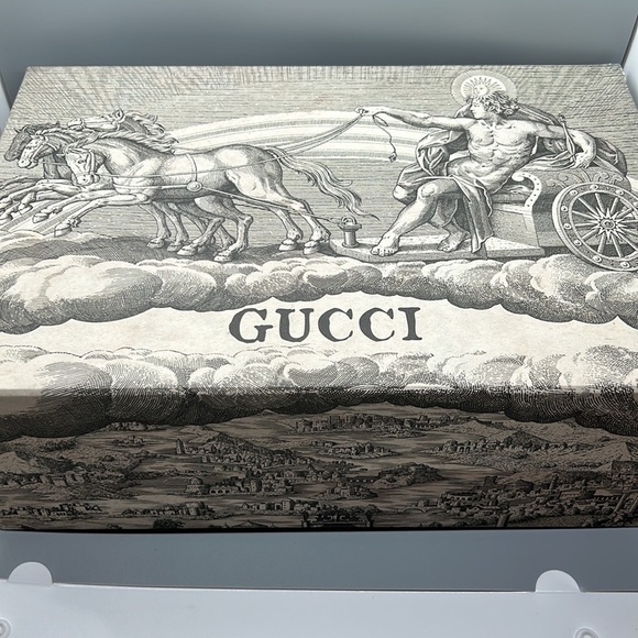 Gucci Ultrapace Athletic sneakers women’s 38.5. NIOB - Picture 10 of 14